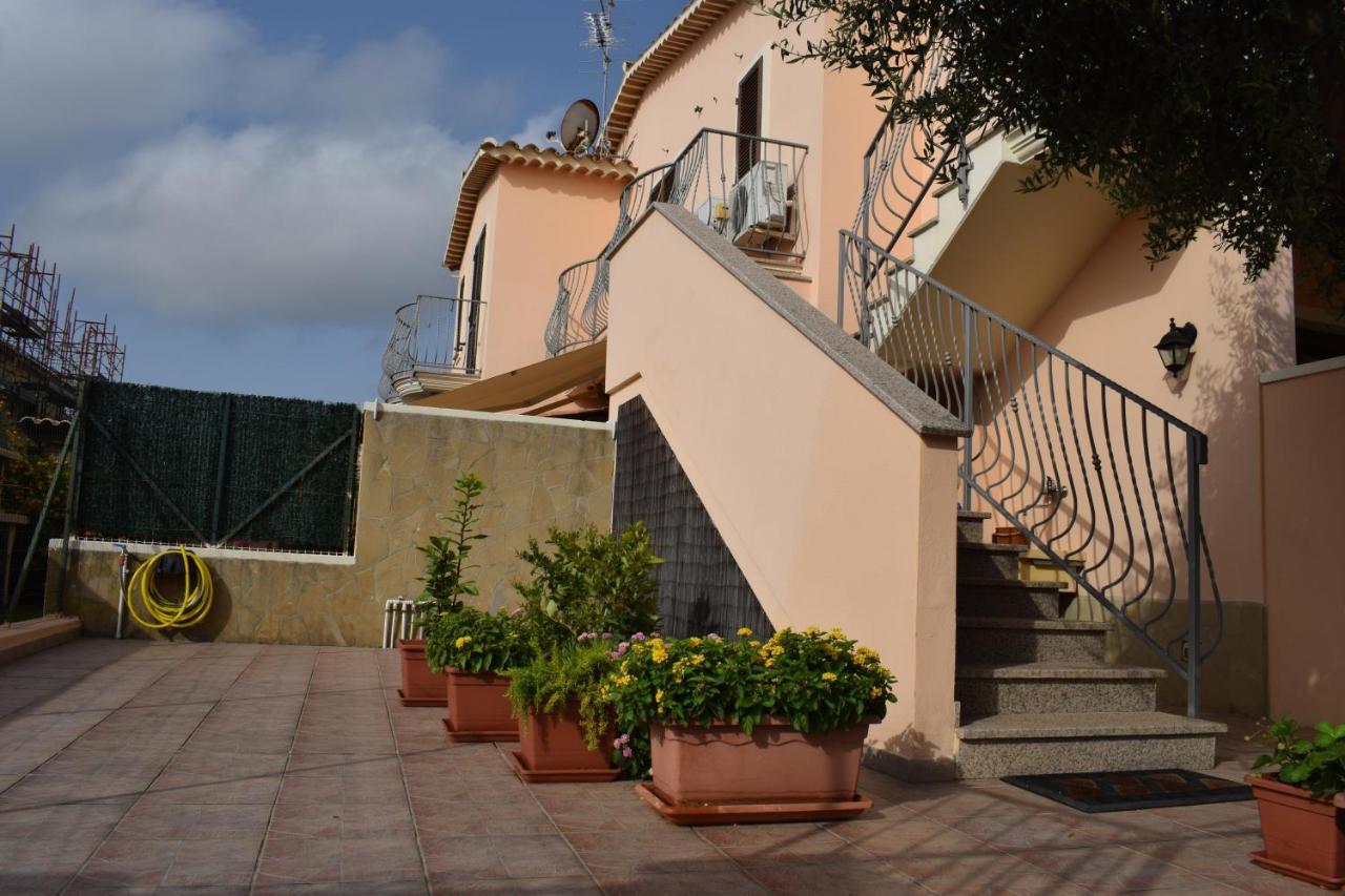 Casa rosa dei venti Pula Exterior foto